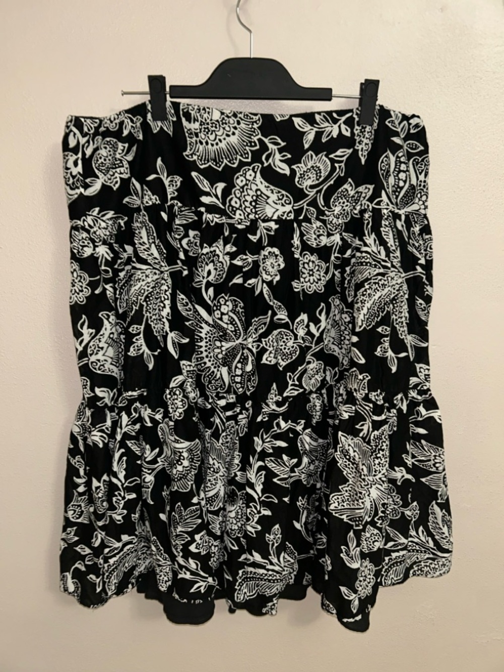 Lauren Ralph Lauren paisley low rise  Black White Tiered Midi Skirt - Picture 3 of 4
